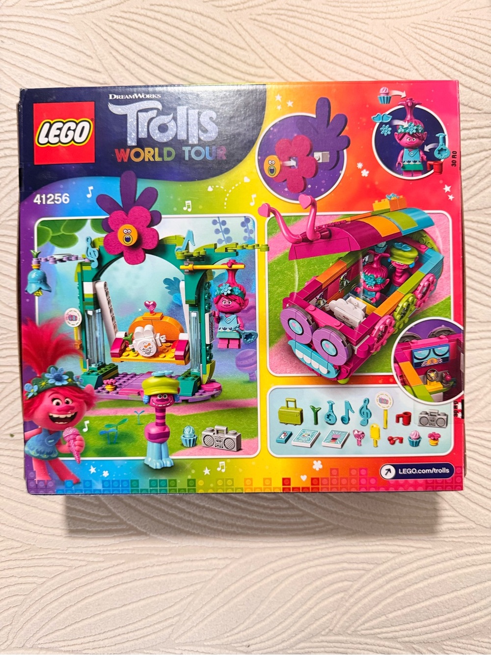 LEGO Rainbow Caterbus Building Set - Pink, Yellow, Blue, Green - Picture 3 of 6